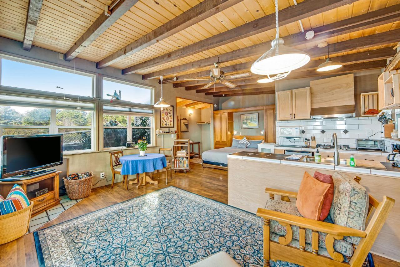 Вилла Headland Cove Retreat Мендосино Номер фото